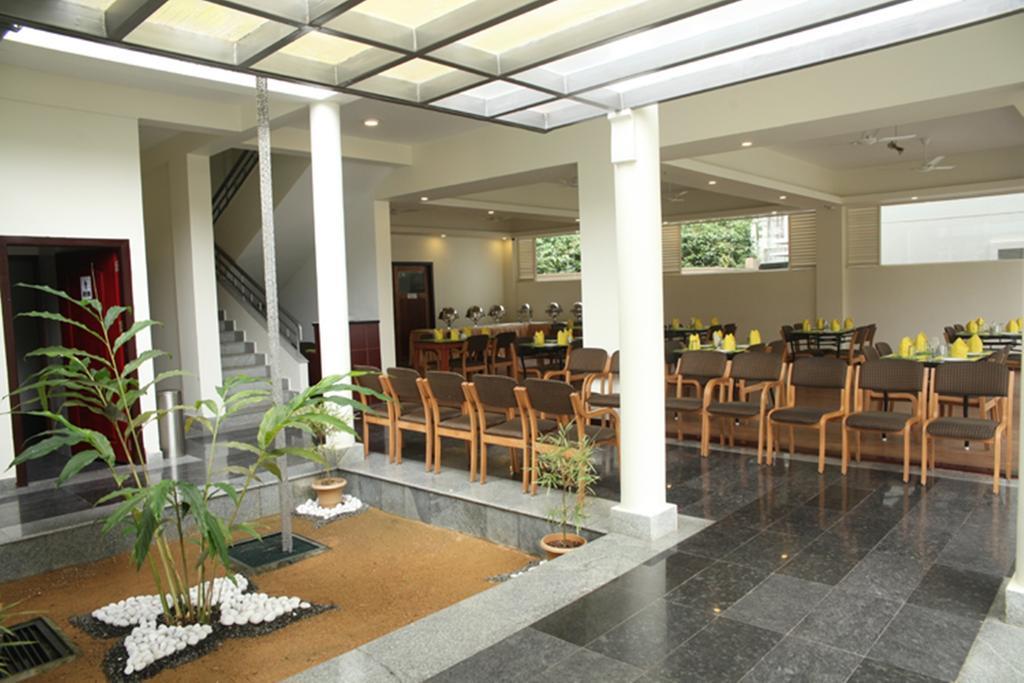 Peppervine Hotel Thekkady Exteriör bild